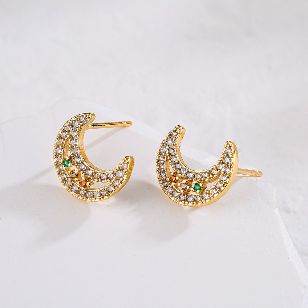 Fashion Plated 18k Gold Micro Inlaid Zircon Moon-shaped Copper Ear Stud Earrings display picture 2