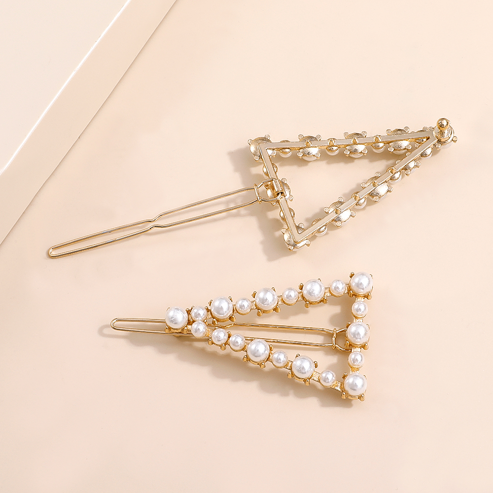 Fashion Simple Geometric Triangle Pearl Inlaid Side Bang Clip display picture 3