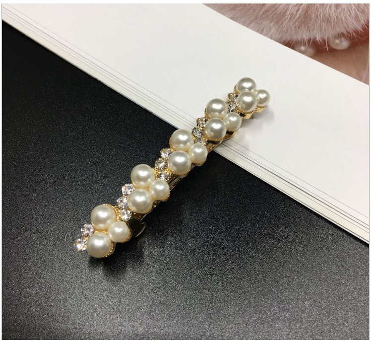 Femmes Mode Perles Incrustées Diamant Strass Artificiels Perles Artificielles Pince À Cheveux display picture 4
