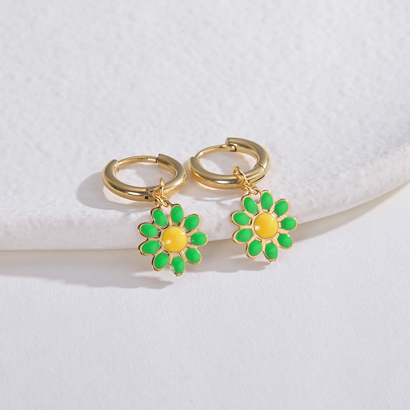 Retro Daisy Plating 304 Stainless Steel Resin Dripping Oil 14K Gold Plated Earrings display picture 4