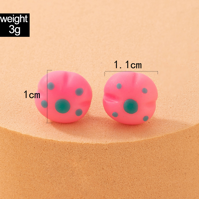 Simple Cute Geometric Animal Cat Paw Polymer Clay Stud Earrings display picture 1