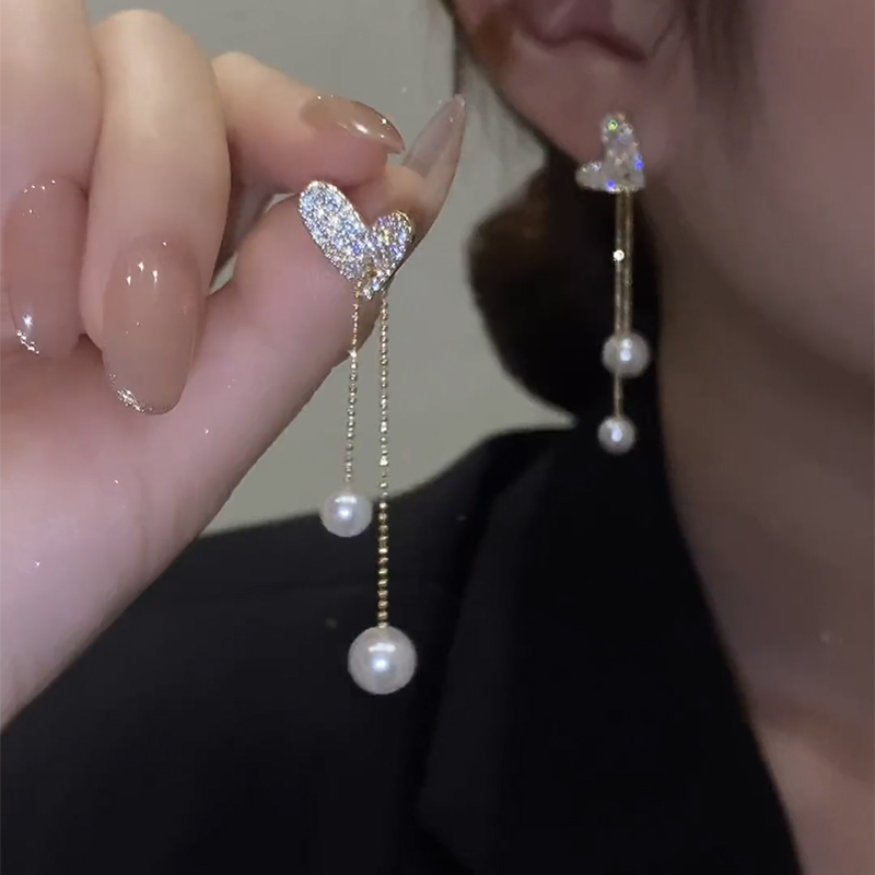 Fashion Simple Heart Pearl Long Tassel Female Alloy Earrings display picture 4