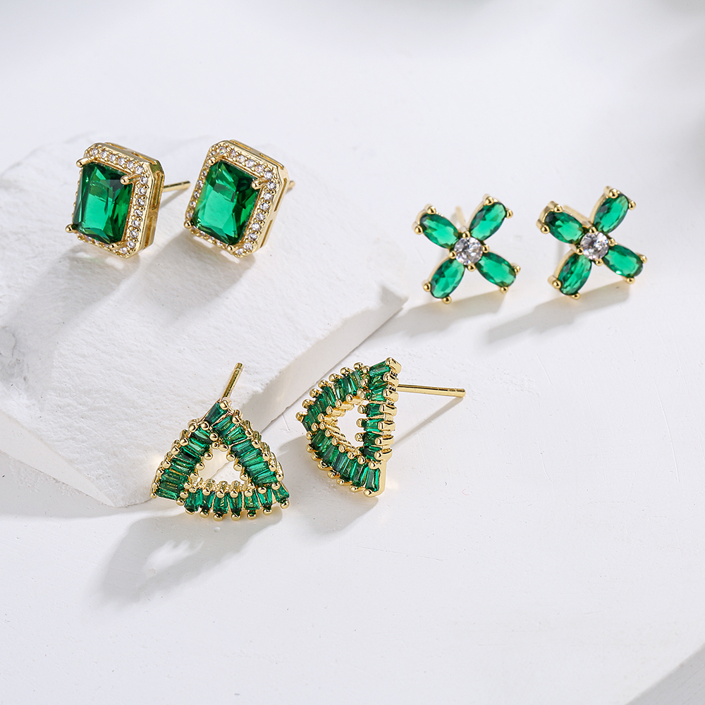 New Style Copper Plating 18k Gold Micro Inlaid Zircon Emerald Geometric Stud Earrings display picture 4