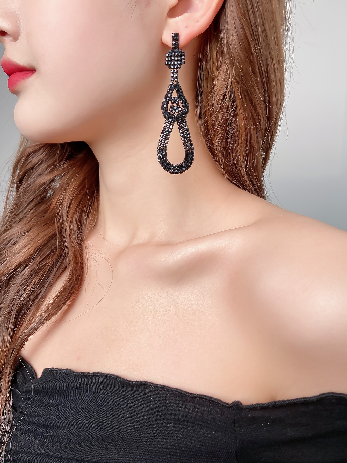 Retro Alloy Rhinestone Tassel Earrings Daily Unset Drop Earrings display picture 1