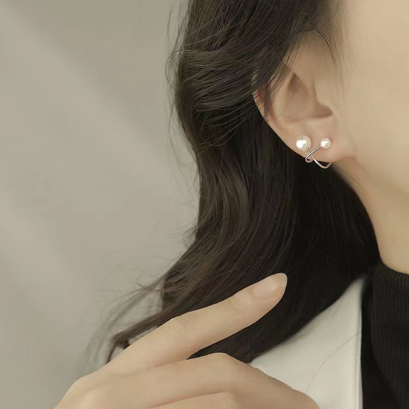 New Style Simple Cross Pearl Alloy Stud Earrings display picture 3