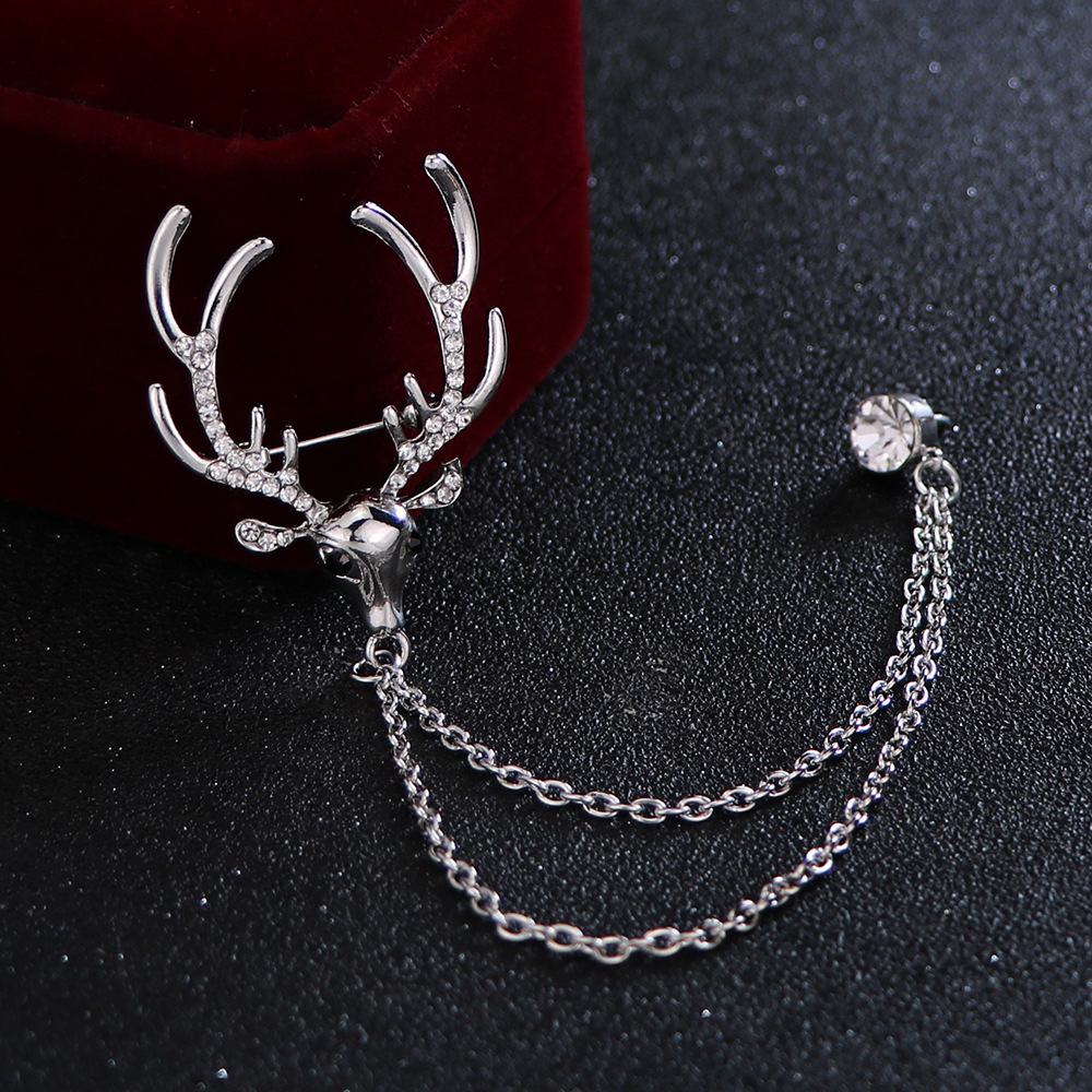 New Style Fashion Chain Elk Shape Inlaid Rhinestone Alloy Brooch display picture 3