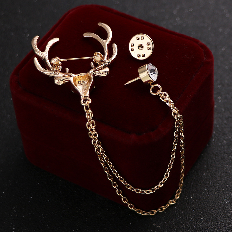 New Style Fashion Chain Elk Shape Inlaid Rhinestone Alloy Brooch display picture 4