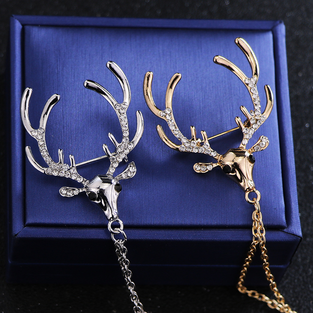 New Style Fashion Chain Elk Shape Inlaid Rhinestone Alloy Brooch display picture 5