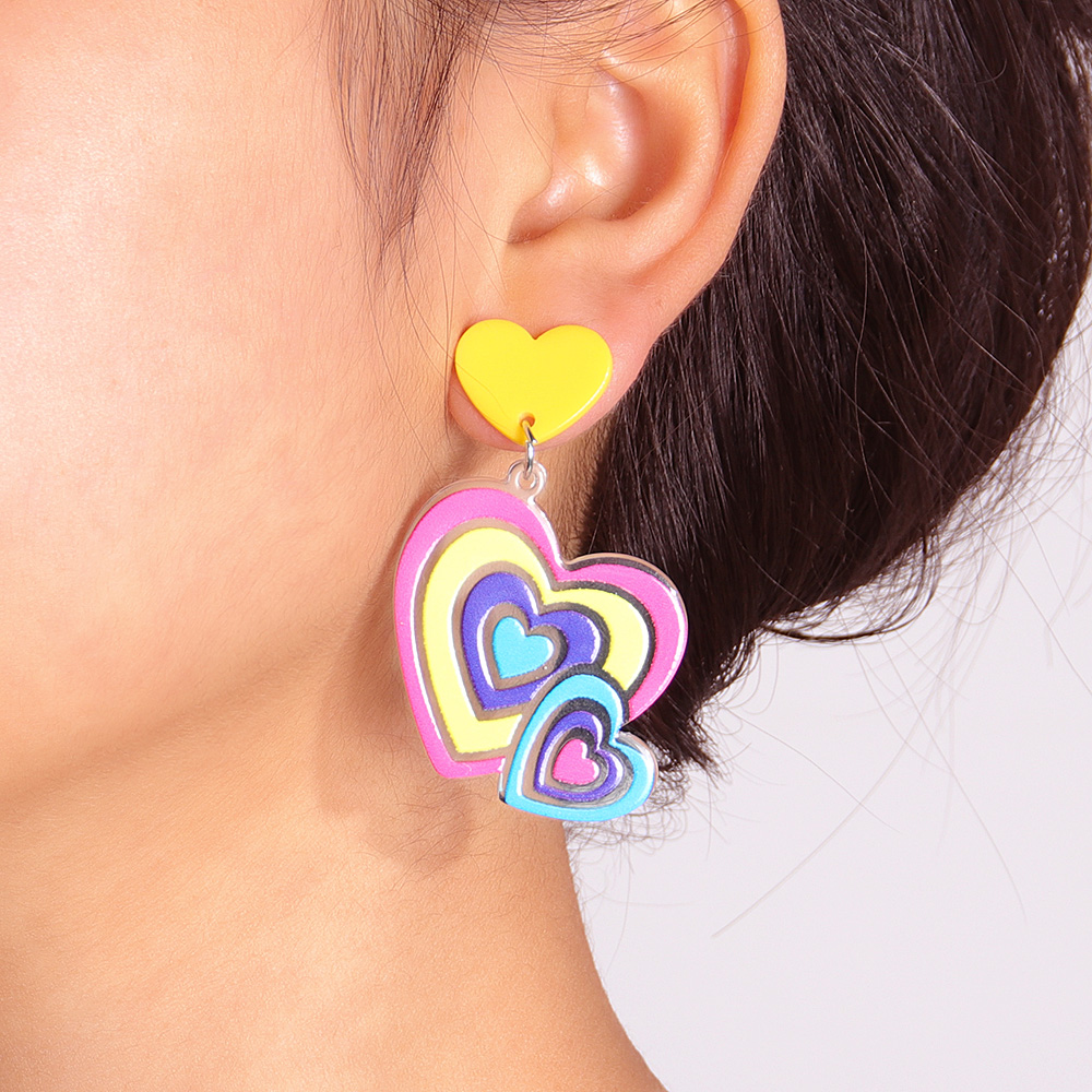 New Fashion Colorful Heart-shaped Women's Resin Earrings display picture 1