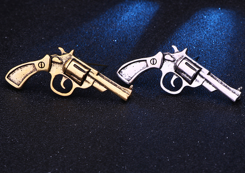 Fashion Pistol Alloy Zinc Plating Men'S Brooches display picture 2