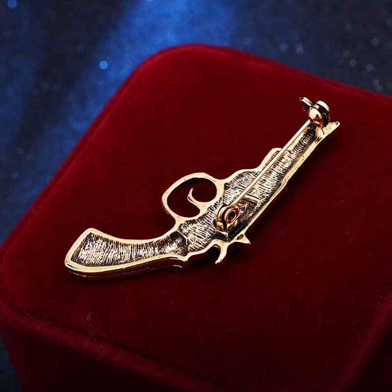Fashion Pistol Alloy Zinc Plating Men'S Brooches display picture 5