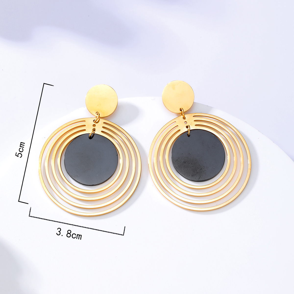 Fashion Simple Geometric Shape Steel Electroplated 18k Gold Earring display picture 2