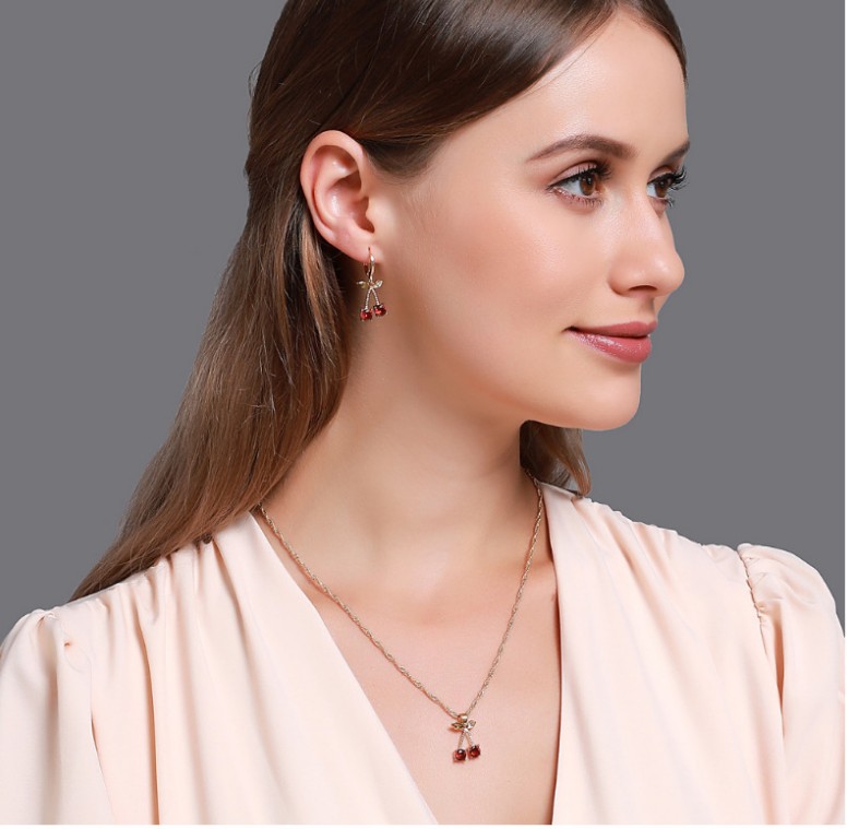 Einfache Nette Obst Edelstein Kirsche Shaped Inlay Diamant Set Halskette Ohrringe display picture 1