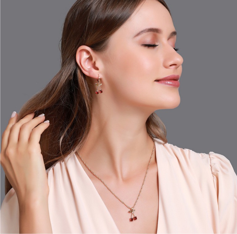 Einfache Nette Obst Edelstein Kirsche Shaped Inlay Diamant Set Halskette Ohrringe display picture 4