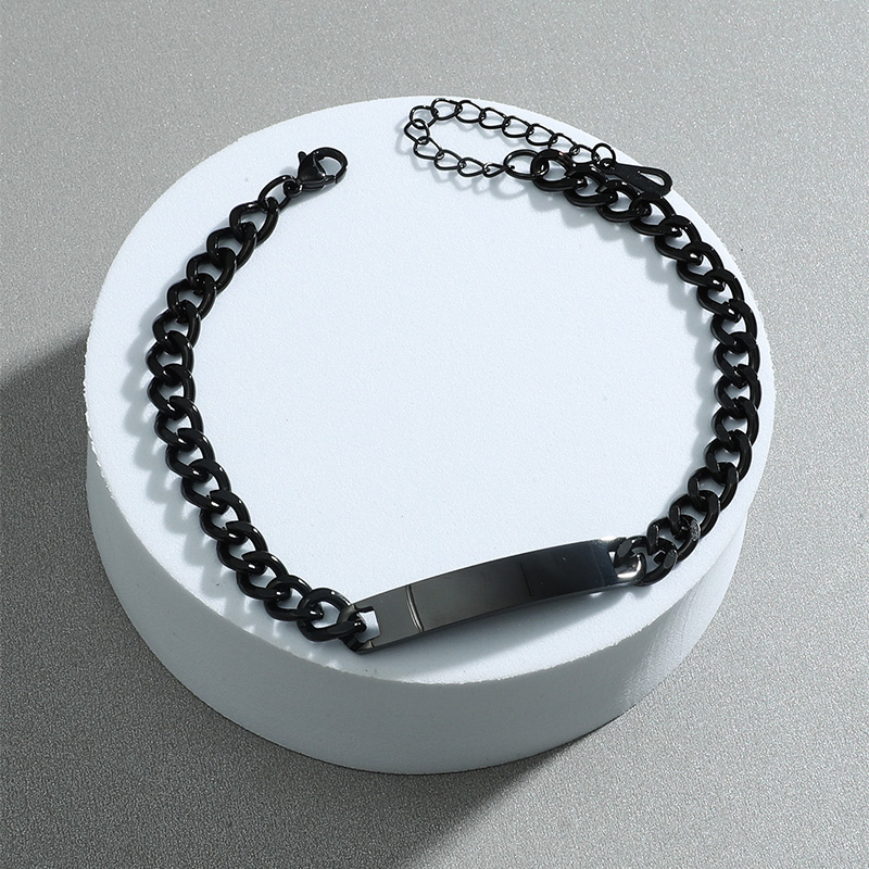 Simple Elegant Glossy Stainless Steel Chain Bracelet Boys Ornament display picture 2