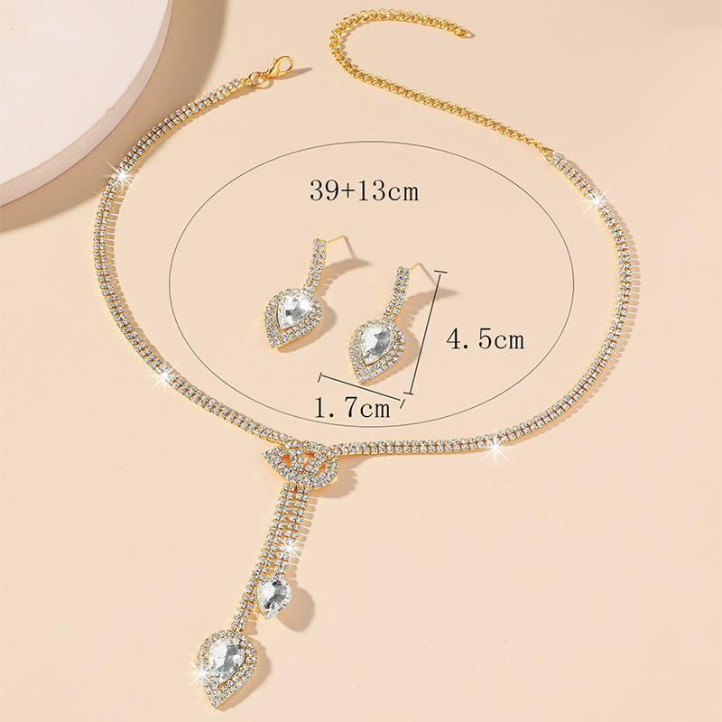 Fashion Ornament Rhinestone Inlaid Water Drop Necklace And Earrings Set display picture 3
