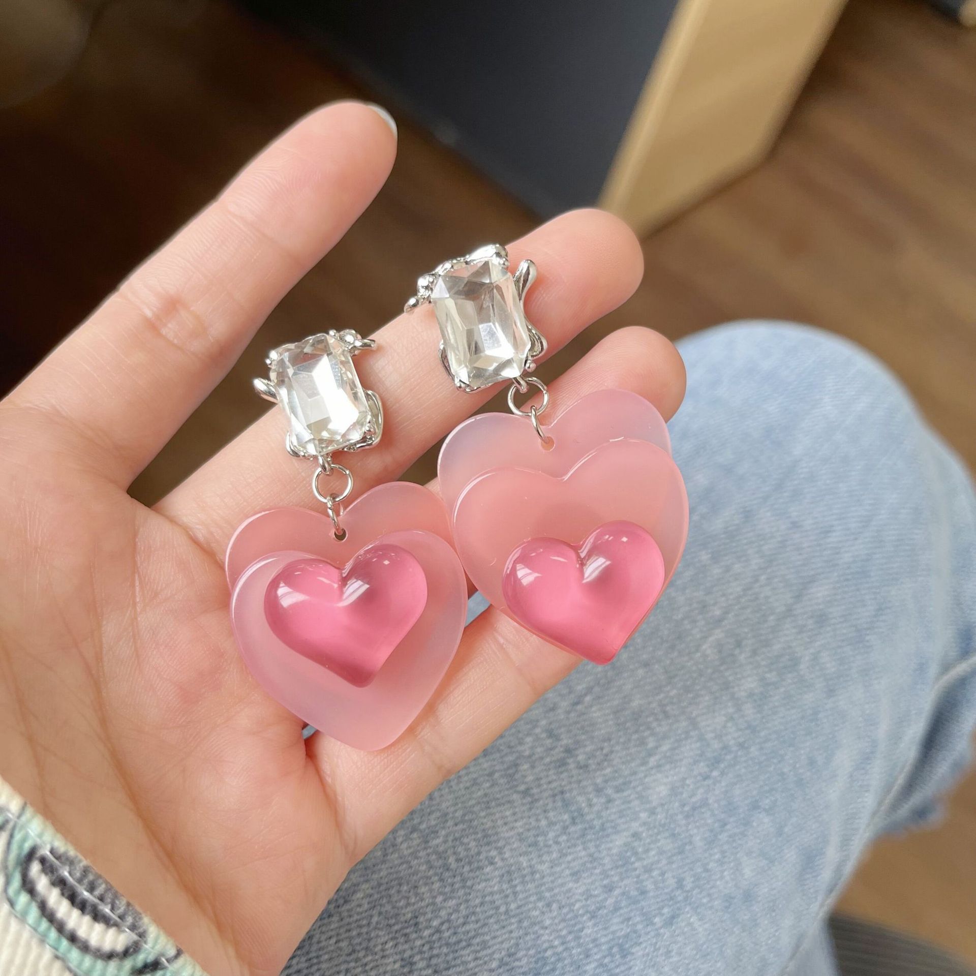 Cute Style Gradient Color Heart Inlaid Zircon Pendant Earrings display picture 1