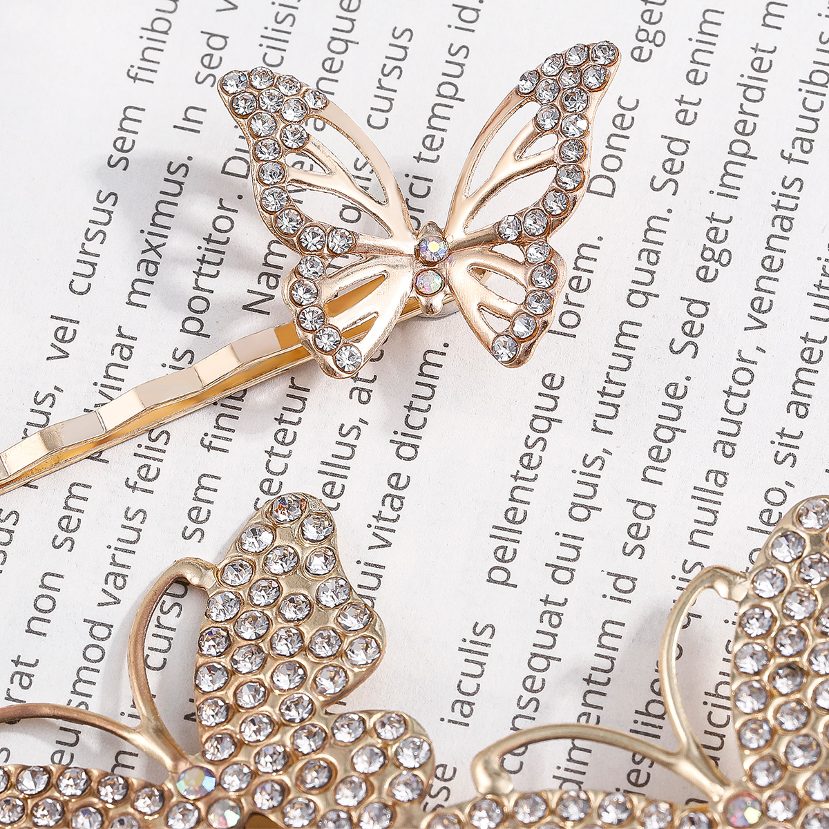 New Inlay Rhinestone Hollow Butterfly Shaped Barrettes Hair Clip display picture 2