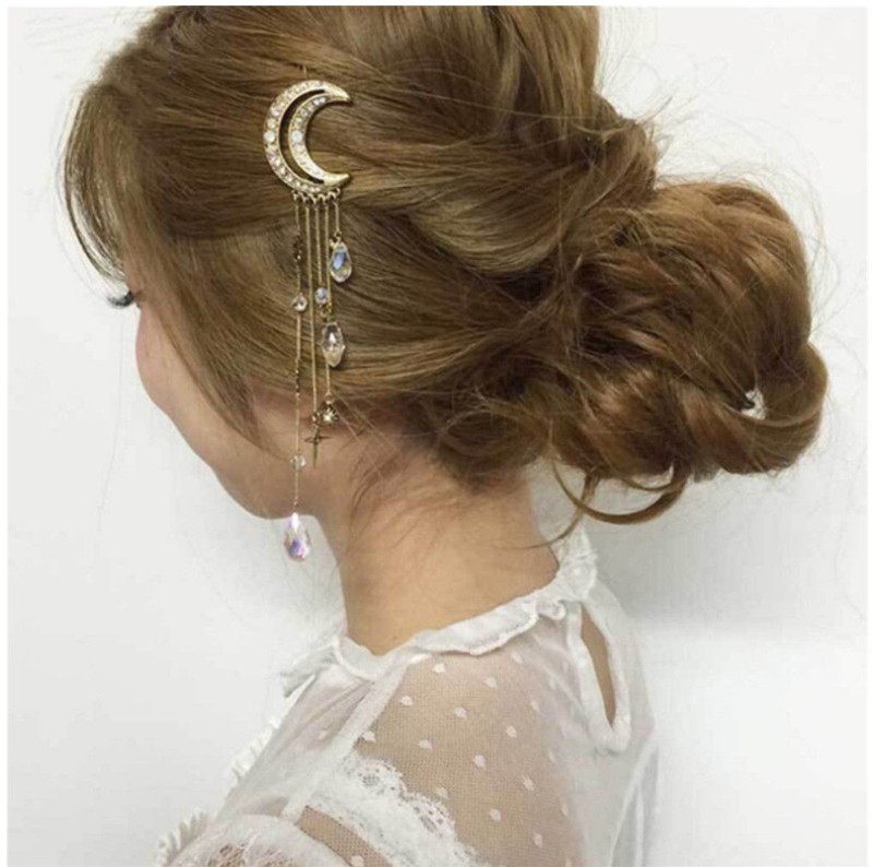 Fashion Tassel Crescent Moon Shape Inlaid Rhinestone Hair Clip display picture 1