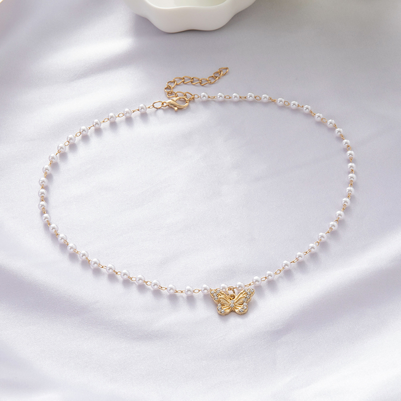 Mode Elegante Imitation Perle Perlen Strass Intarsien Schmetterling Anhänger Schlüsselbein Kette Halskette display picture 4