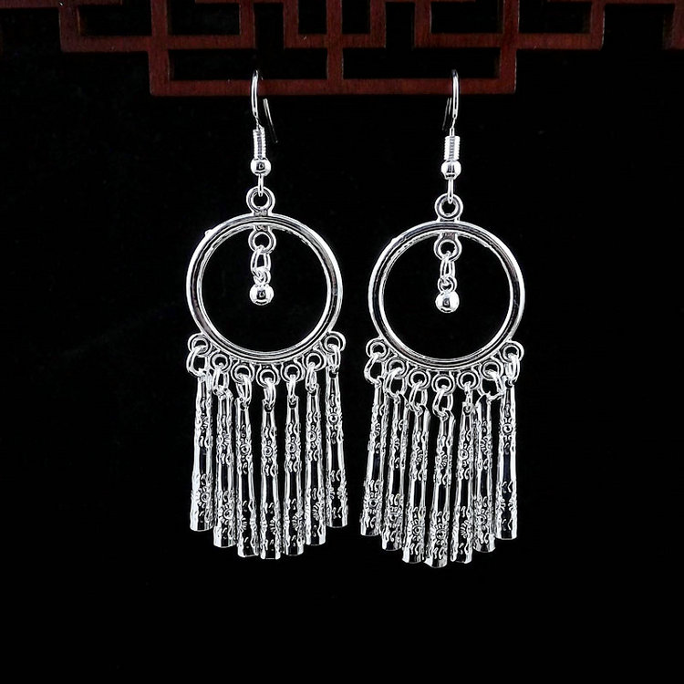 Retro Ethnic Style Miao Silver Bright Earrings With Pendant display picture 1