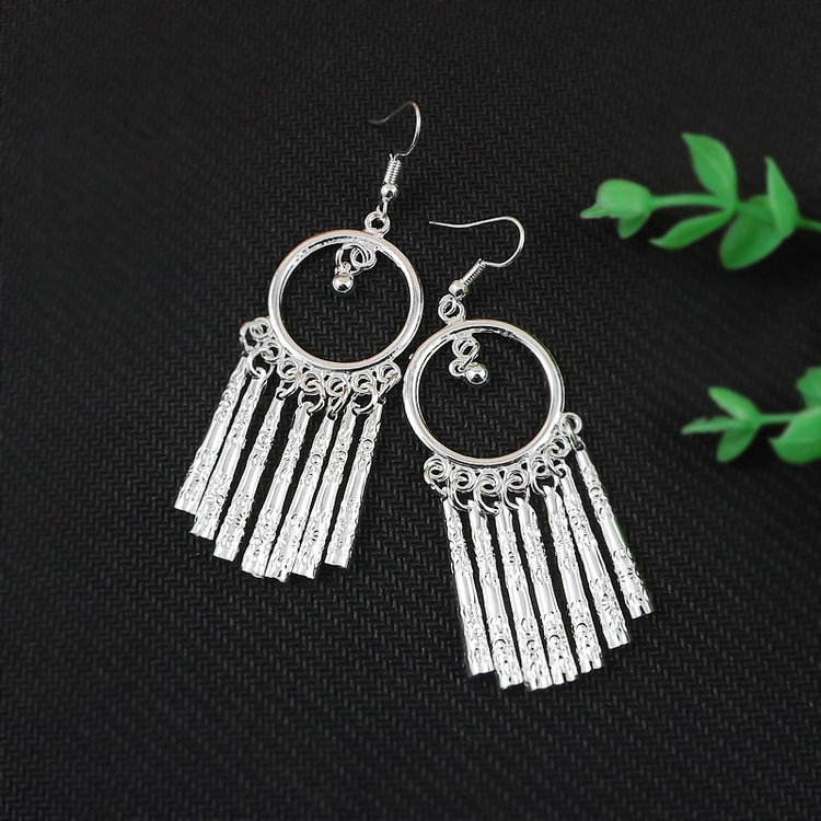 Retro Ethnic Style Miao Silver Bright Earrings With Pendant display picture 2