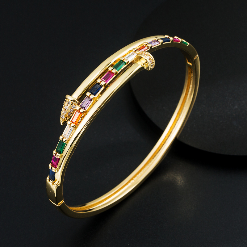 Creative Fashion Geometry Pattern Copper Plating 18k Gold Micro Inlaid Zircon Open Bracelet display picture 5