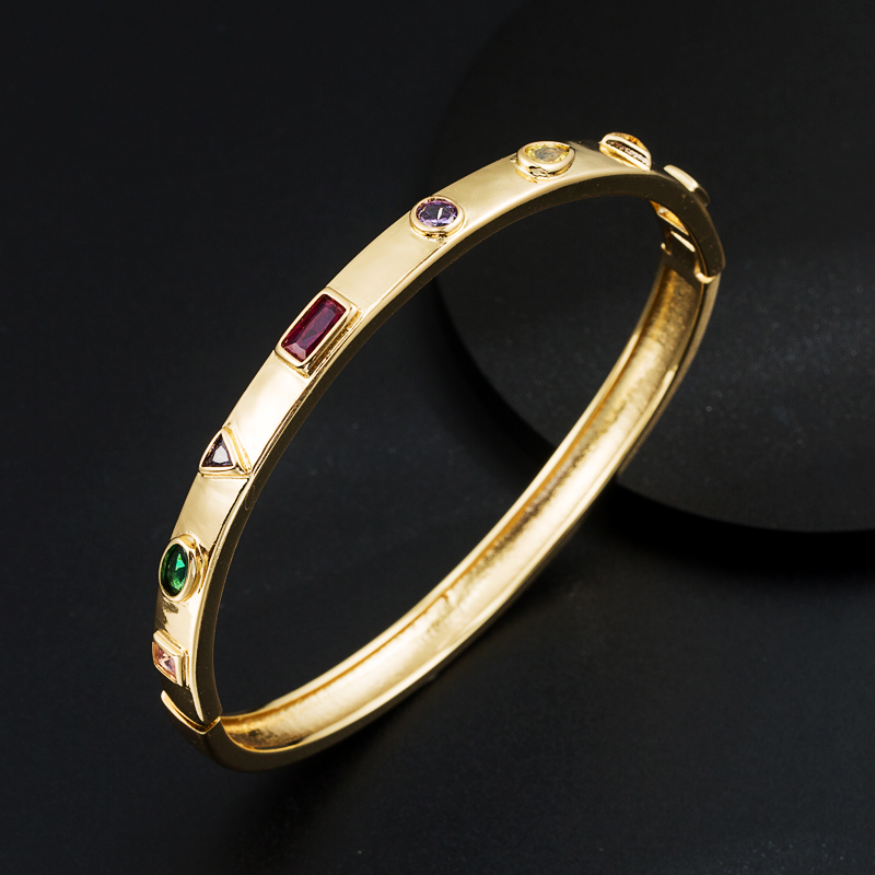 Creative Fashion Geometry Pattern Copper Plating 18k Gold Micro Inlaid Zircon Open Bracelet display picture 6