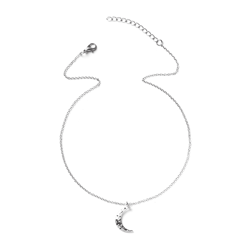 Fashion Simple Crescent Shape Pendant Clavicle Chain Necklace  Female display picture 5