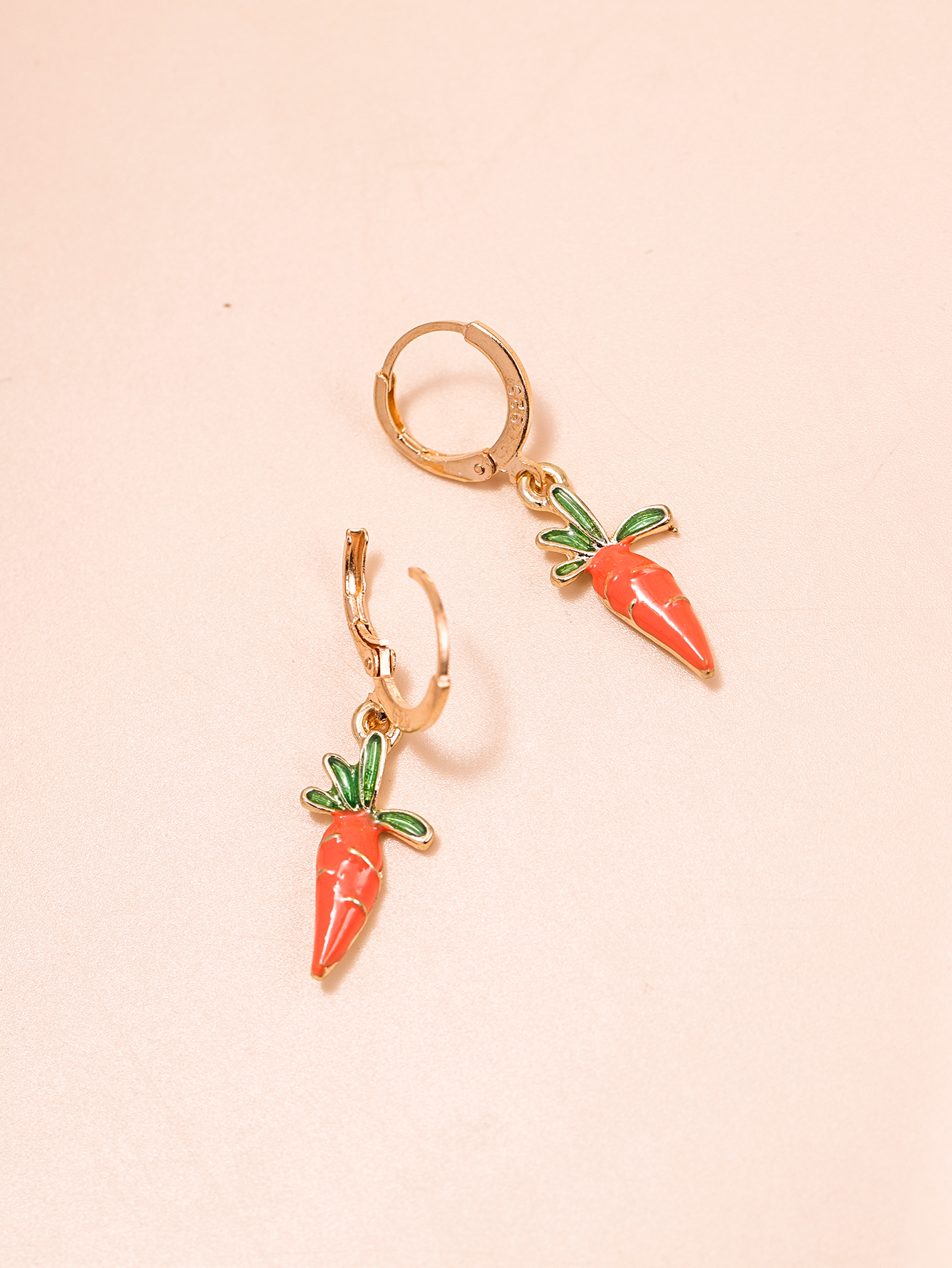 Cartoon Style Fruit Alloy No Inlaid Earrings display picture 3