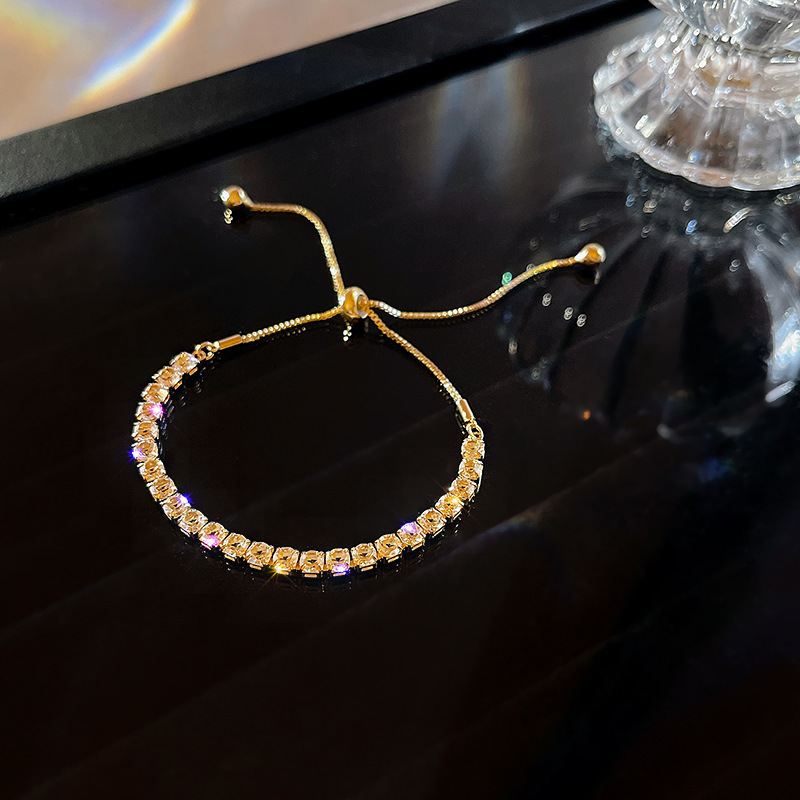 Fashion Simple Geometric Shape Shiny Full Diamond Female Copper Bracelet display picture 3