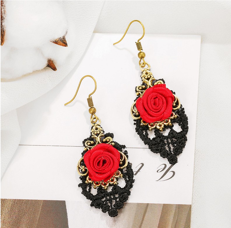 Fashion Retro Red Rose Hollow Lace Alloy Earrings display picture 1