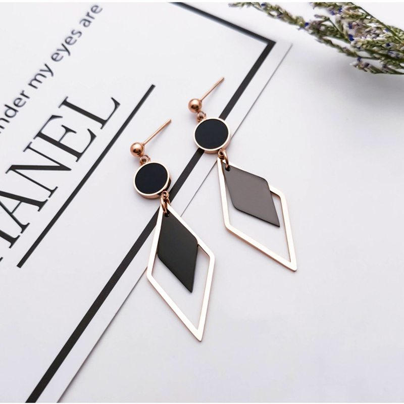 Fashion Hollow Geometry Rhombic Alloy Black Ear Drop display picture 2
