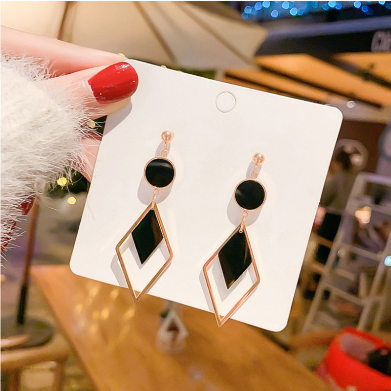 Fashion Hollow Geometry Rhombic Alloy Black Ear Drop display picture 5
