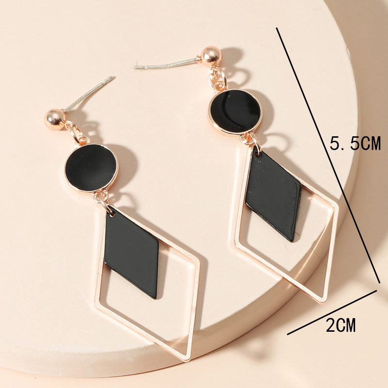 Fashion Hollow Geometry Rhombic Alloy Black Ear Drop display picture 7