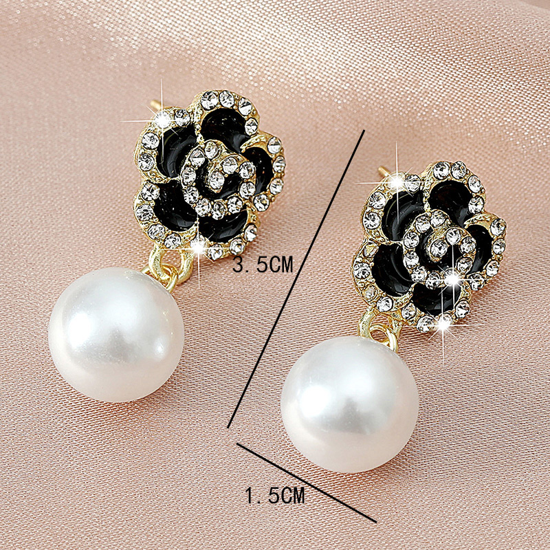 Fashionable Black Rose Pearl Diamond Flower Alloy Stud Earrings display picture 5