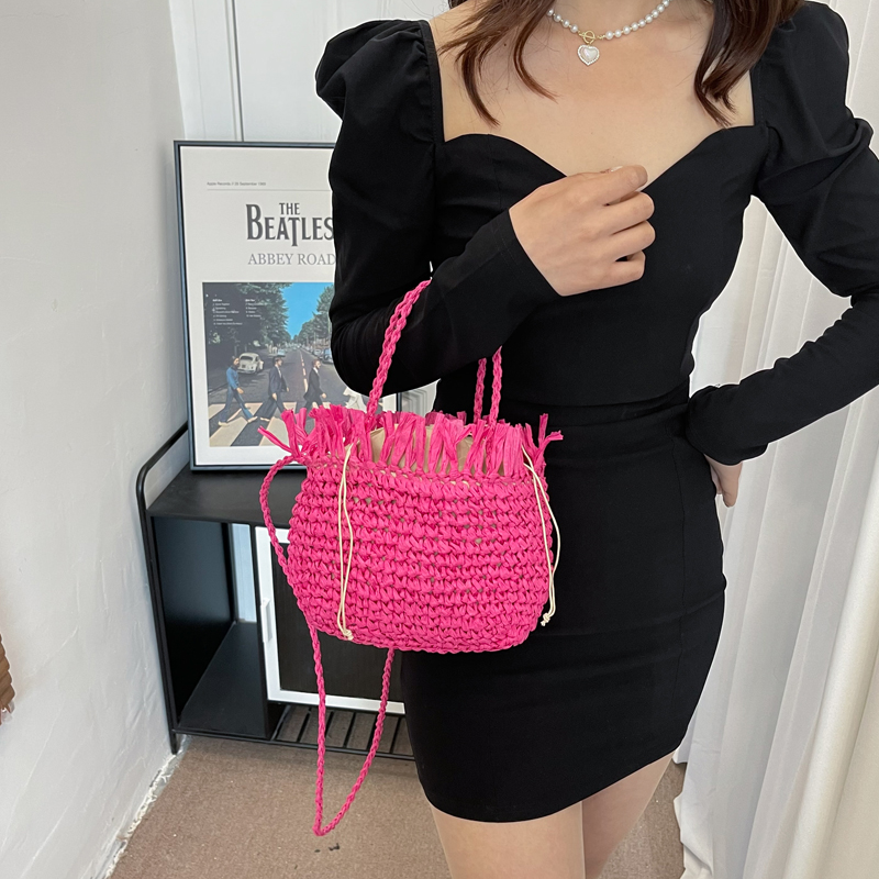 Fashion One Shoulder Hand-woven Small Size Shopping Basket Bag 22*18 * 12cm display picture 5