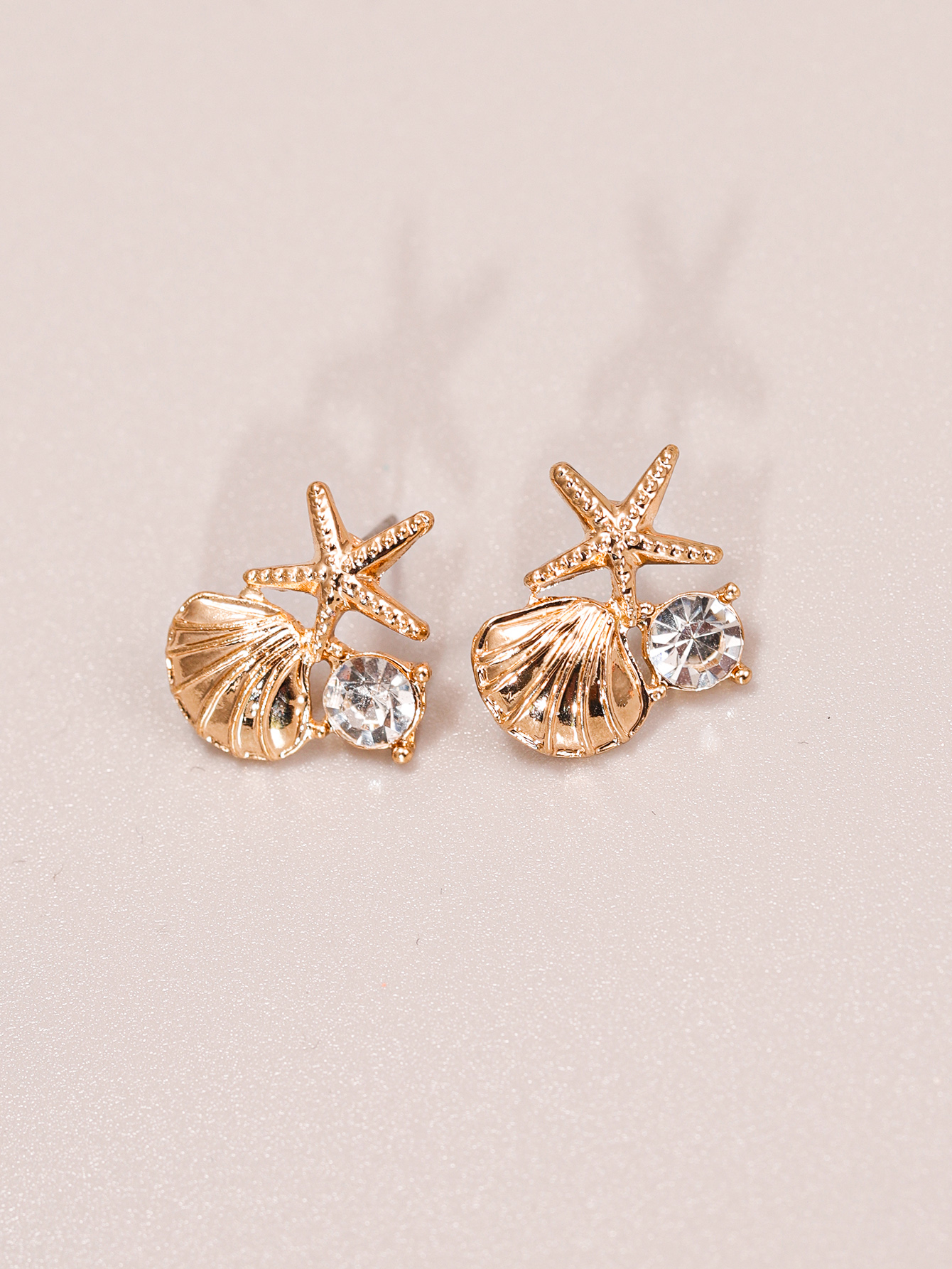 Glam Starfish Shell Alloy Zircon Ear Studs 1 Pair display picture 1