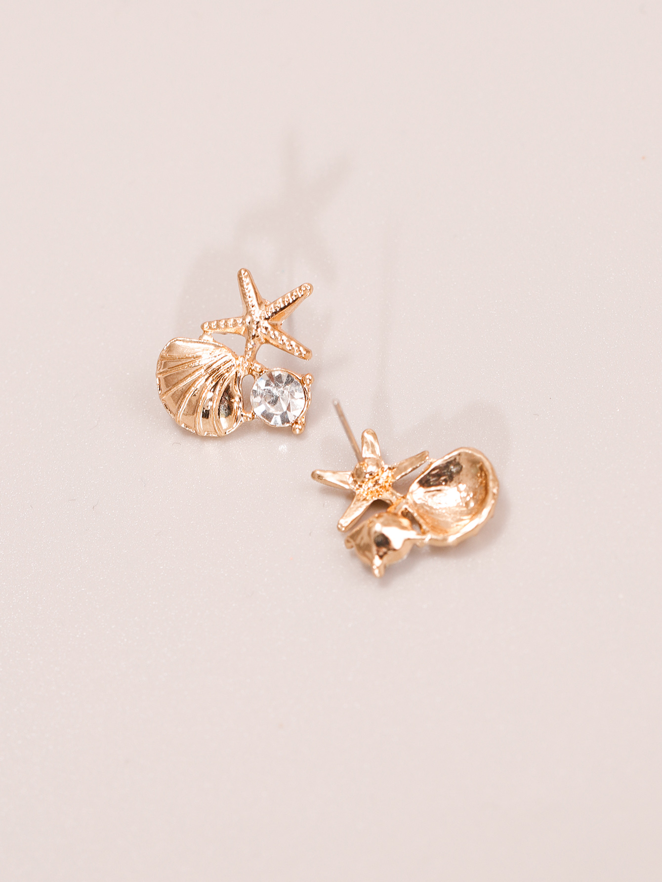Glam Starfish Shell Alloy Zircon Ear Studs 1 Pair display picture 3