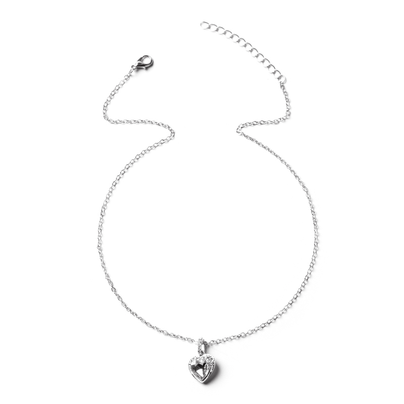 Einfache Anmutigen Herz-förmigen Anhänger Strass Intarsien Schlüsselbein Kette Halskette Weibliche display picture 5
