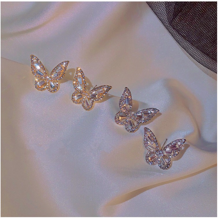 Elegante Mariposa Aleación Embutido Diamantes De Imitación Artificiales Pendientes 1 Juego display picture 6