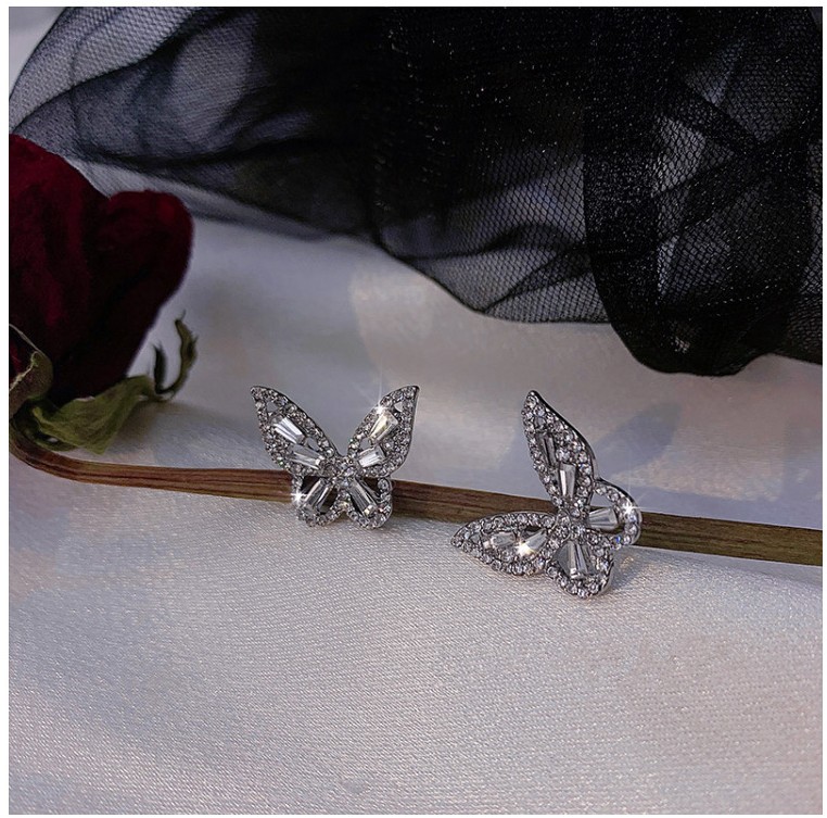 Elegante Mariposa Aleación Embutido Diamantes De Imitación Artificiales Pendientes 1 Juego display picture 7