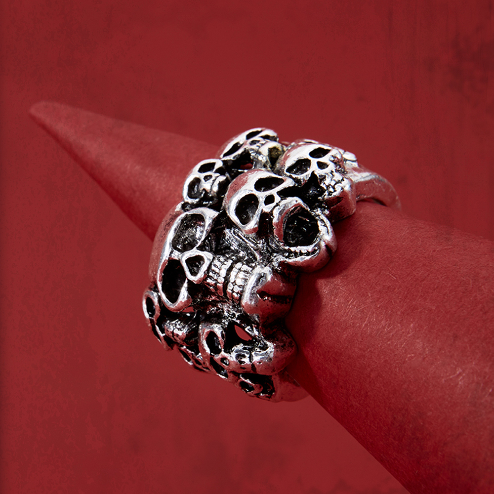 Fashion Skull Shaped Men's Ghost Head Ring Vintage Ornament display picture 1