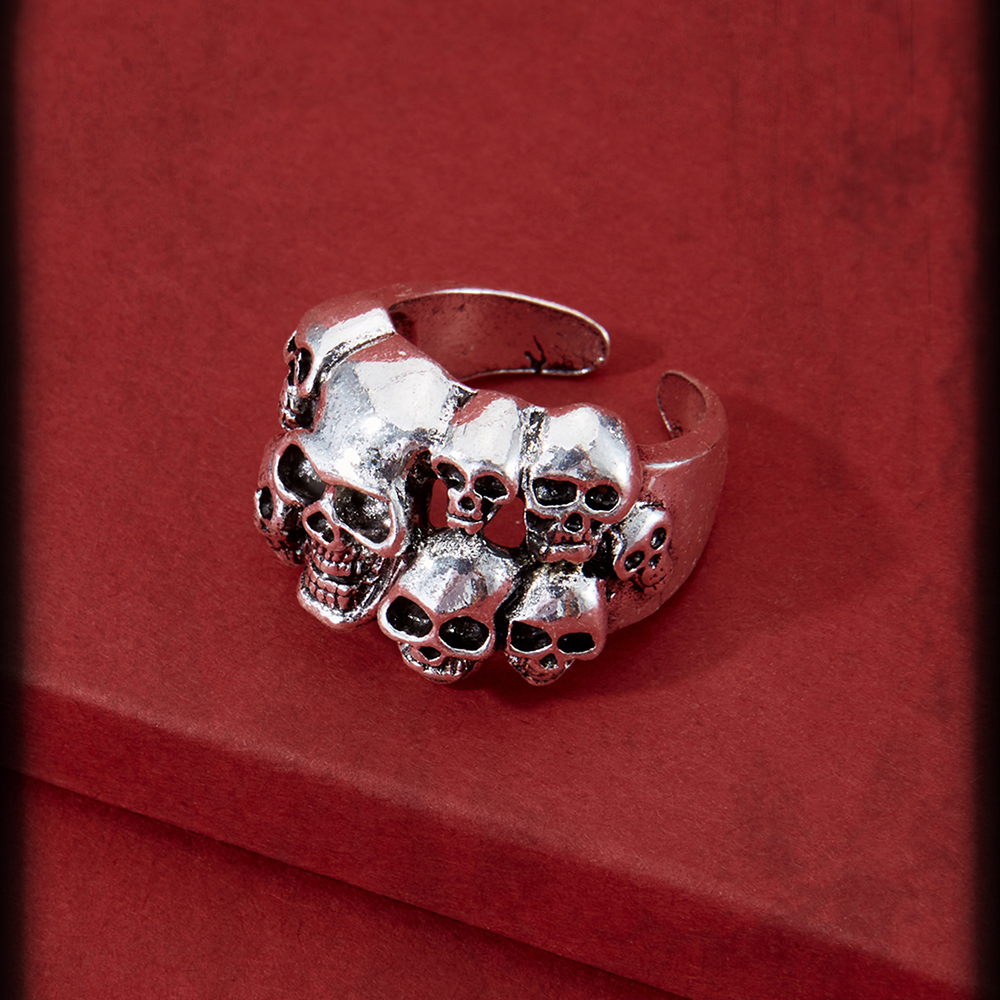 Fashion Skull Shaped Men's Ghost Head Ring Vintage Ornament display picture 3