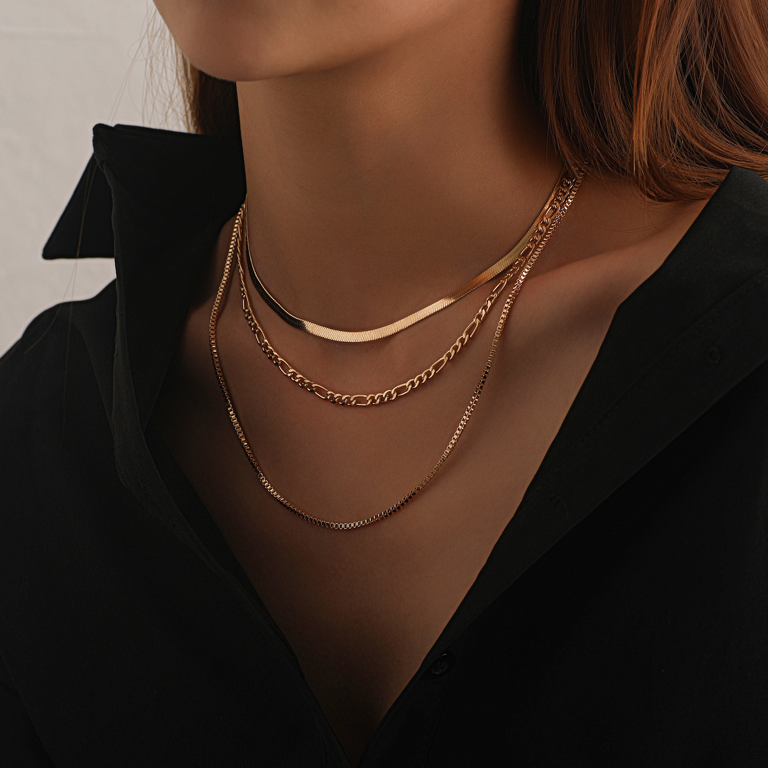 Fashion Elegant Geometric Multi-layer Clavicle Chain Necklace Women display picture 3