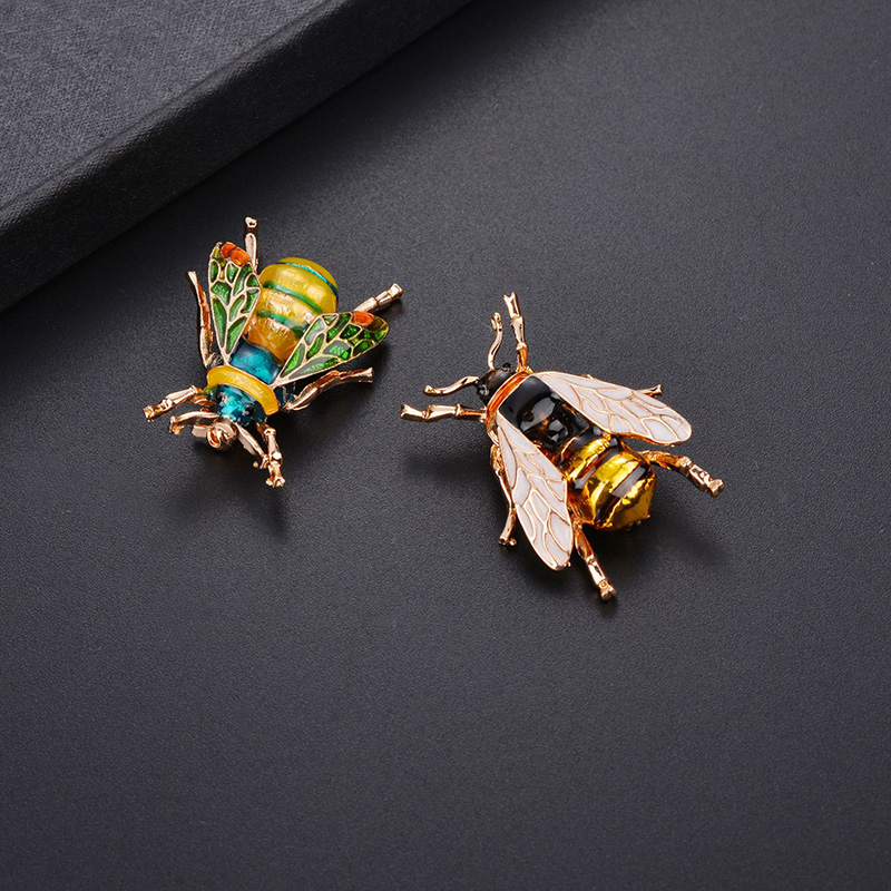 Fashion Creative Dripping Oil Bee Shape Alloy Brooch display picture 3