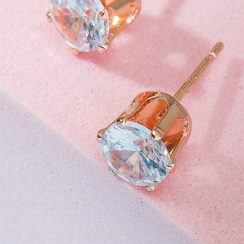 Mode Einfache Glänzende Kristall Zirkon Intarsien Stud Ohrringe Großhandel display picture 4