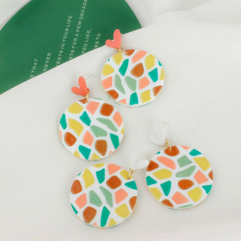 New Personalized Simple Colorful Cute Heart Acrylic Earrings display picture 1