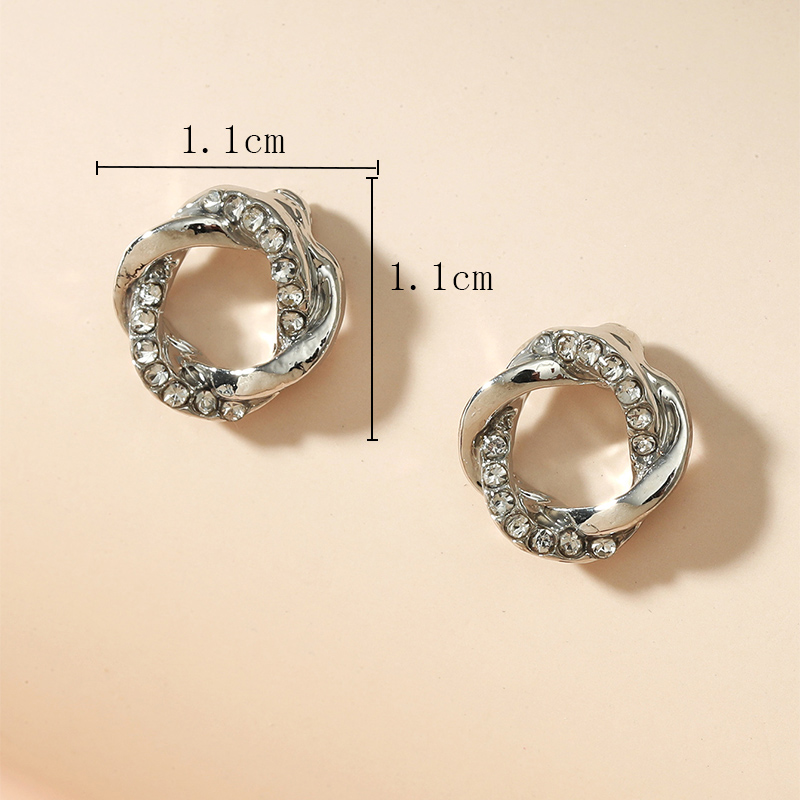 Fashion Elegant Rhinestone Inlaid Geometric
twist Stud Earrings display picture 4
