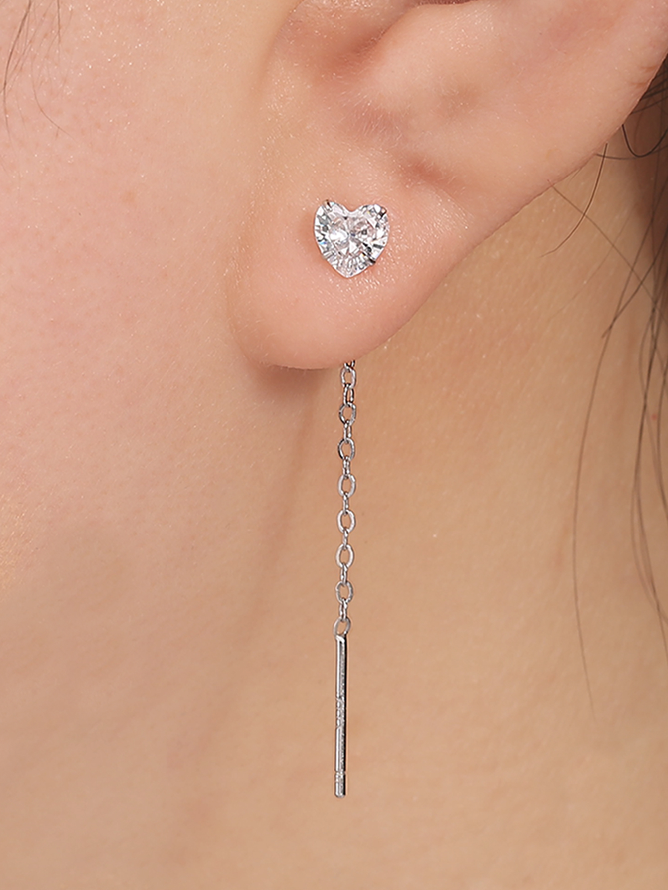 Mode Einfache Intarsien Zirkon Herz Form Tropfen Quaste Kupfer Ohrringe display picture 3